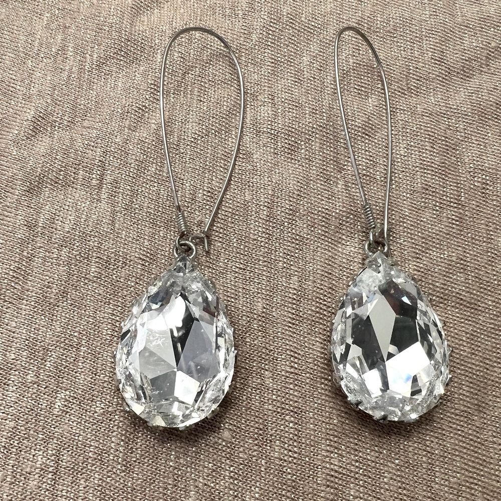 Single stone earrings